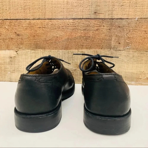 Frye Oliver Oxford in Black - Picture 4 of 9